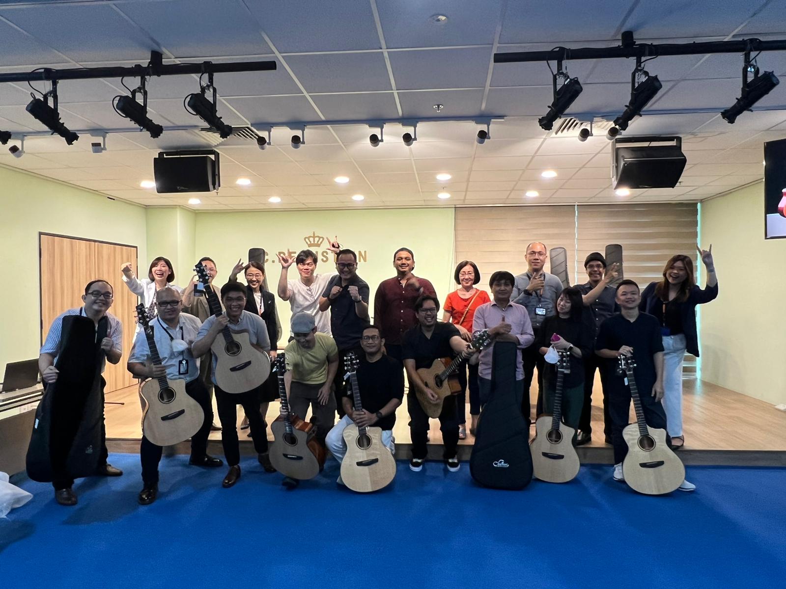 Guitars Launch